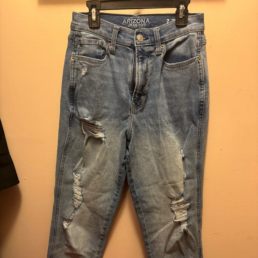 Arizona High-Rise Mom Jeans